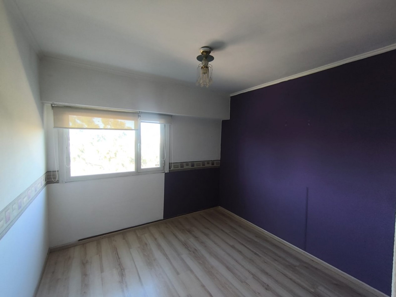 Departamento- Avda. Rivadavia