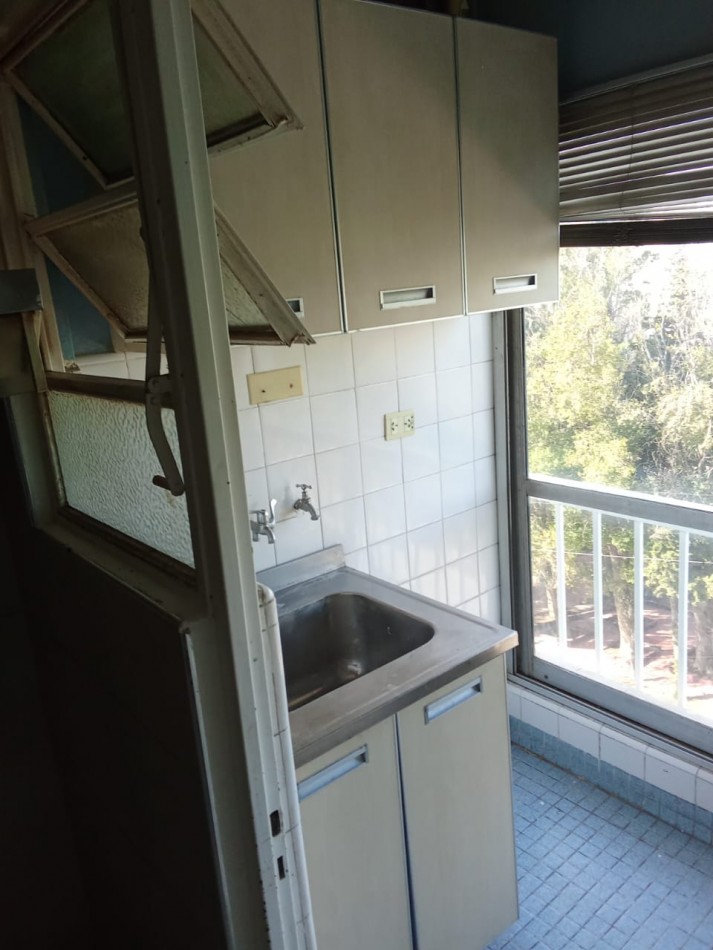 Departamento- Avda. Rivadavia