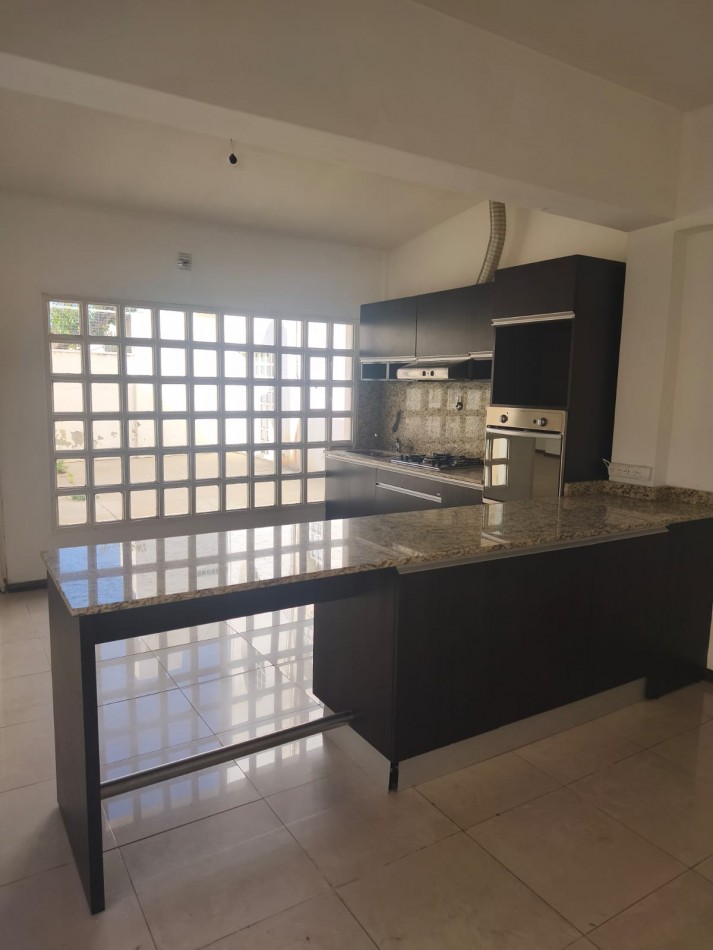 CASA EN VENTA PUEYRREDON