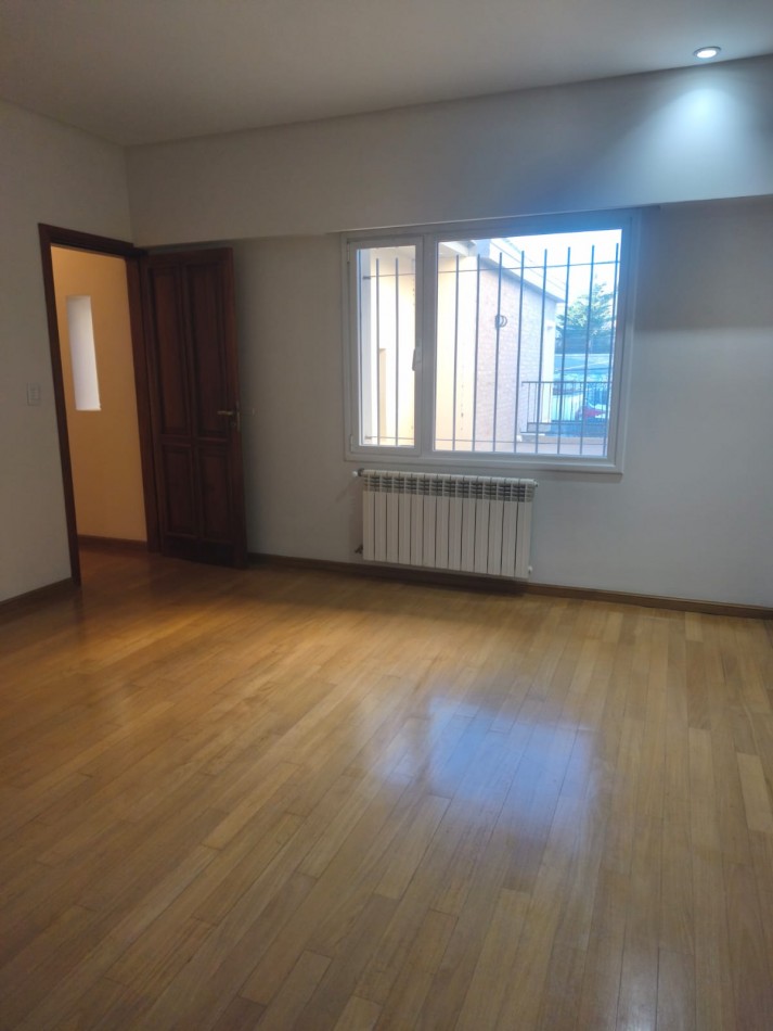 CASA GERENCIAL  3 DORMITORIOS