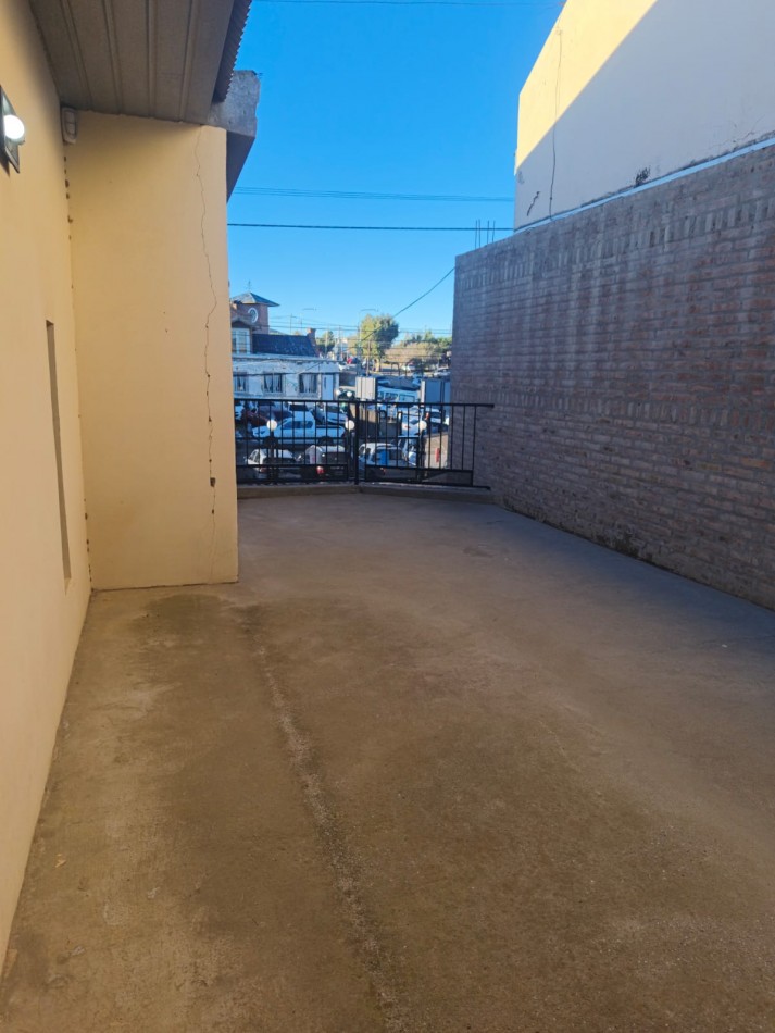 CASA GERENCIAL  3 DORMITORIOS