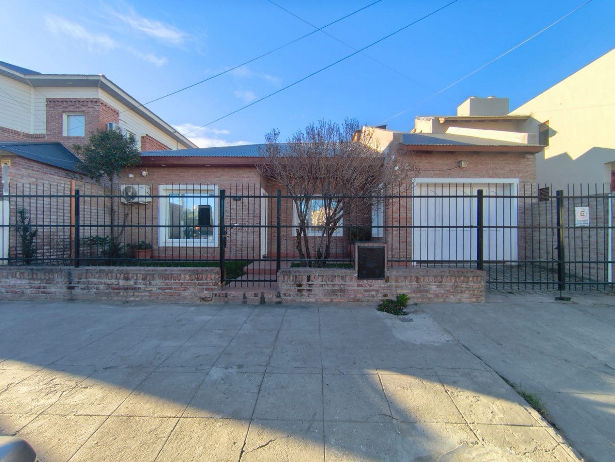 CASA 4 DORMITORIOS + QUINCHO CON DORM.