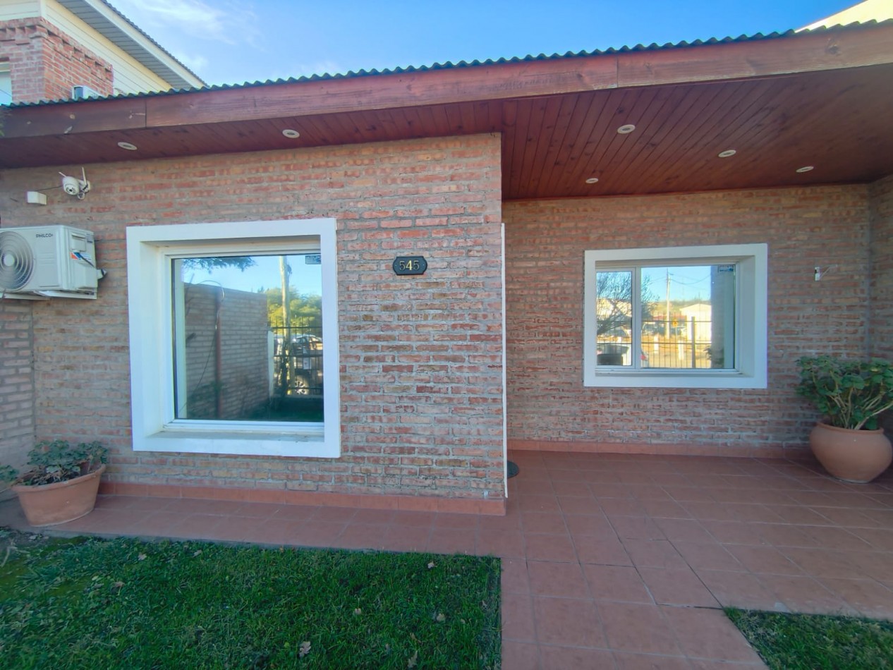 CASA 4 DORMITORIOS + QUINCHO CON DORM.