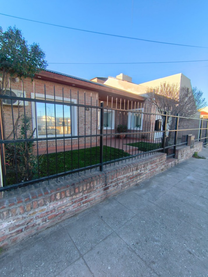 CASA 4 DORMITORIOS + QUINCHO CON DORM.